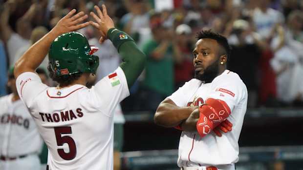 Randy Arozarena de México festeja una carrera en el Clásico Mundial 2023